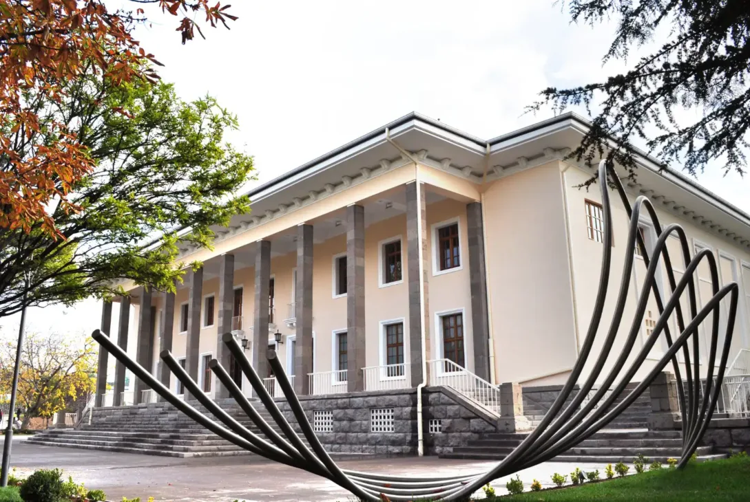 Cumhurbaşkanlığı senfoni orkestrası binası